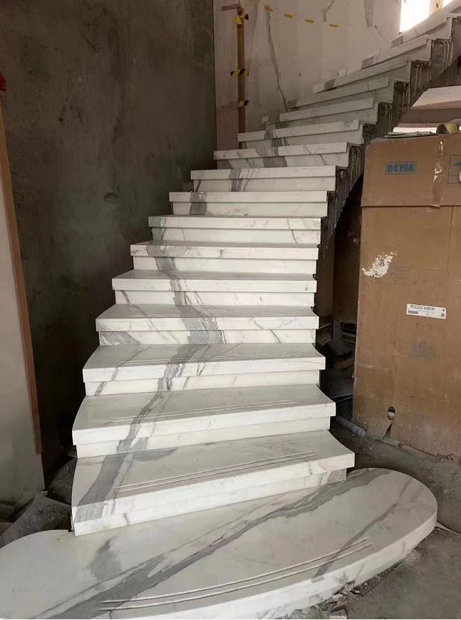 Calacatta White Quartzite