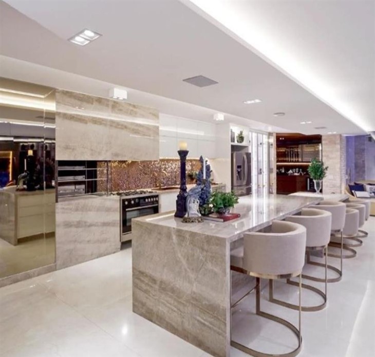 Perla Santana Quartzite