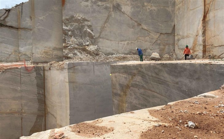 Perla Santana Quartzite
